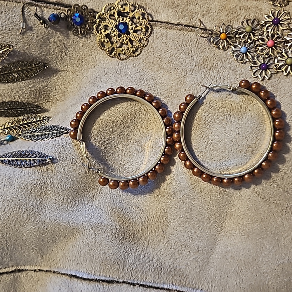 Earrings - Picture 5 of 5